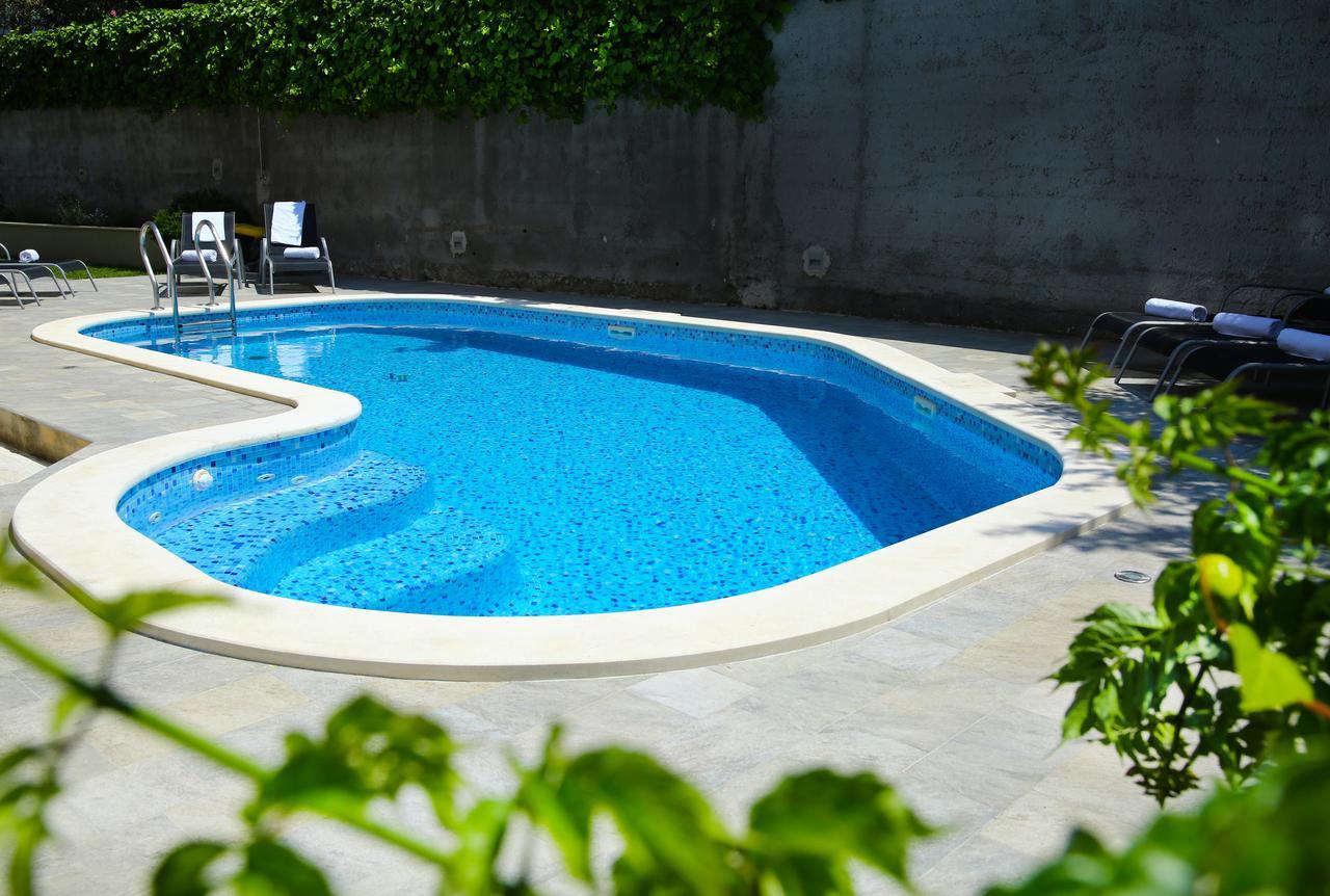 Apartments Nemira Exclusive Omiš Zewnętrze zdjęcie