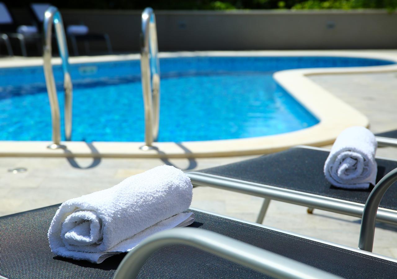 Apartments Nemira Exclusive Omiš Zewnętrze zdjęcie